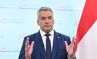 Nehammer ist seit 2021 Regierungschef Österreichs (Foto: Archiv) - Helmut Fohringer/APA/dpa Nehammer ist seit 2021 Regierungschef Österreichs (Foto: Archiv) - Helmut Fohringer/APA/dpa
