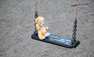 Wegen des Verdachts auf Kindesmissbrauch wurden im Februar zwei Kinder durch das Jugendamt in Obhut genommen. Die Ermittlungen der Behörden wurden nun eingestellt. (Symbolbild) - picture alliance / Rolf Kremming Wegen des Verdachts auf Kindesmissbrauch wurden im Februar zwei Kinder durch das Jugendamt in Obhut genommen. Die Ermittlungen der Behörden wurden nun eingestellt. (Symbolbild) - picture alliance / Rolf Kremming