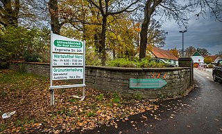 Der Wertstoffhof Nord an der Engerschen Straße im Bielefelder Stadtteil Schildesche: Bei einem Unfall ist eine Frau schwer am Kopf verletzt worden. - Sarah Jonek Der Wertstoffhof Nord an der Engerschen Straße im Bielefelder Stadtteil Schildesche: Bei einem Unfall ist eine Frau schwer am Kopf verletzt worden. - Sarah Jonek