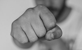 Die Polizei bittet nach der Attacke Zeugen um Mithilfe. - Pixabay Die Polizei bittet nach der Attacke Zeugen um Mithilfe. - Pixabay