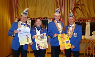 Auf die närrische Zeit freuen sich (v. l.) Elmar Kürpick, Susanne Oschecker, Karsten Pohl und Raimund Schlüter. - Karneval Scharmede Auf die närrische Zeit freuen sich (v. l.) Elmar Kürpick, Susanne Oschecker, Karsten Pohl und Raimund Schlüter. - Karneval Scharmede