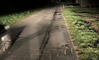 Die Ölspur zog sich vom Bökenweg ausgehend über die Straßen Hobrink, Hongsener Weg und Büttendorfer Straße. - Gemeinde Hüllhorst Die Ölspur zog sich vom Bökenweg ausgehend über die Straßen Hobrink, Hongsener Weg und Büttendorfer Straße. - Gemeinde Hüllhorst