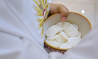 Die Feiern der Erstkommunion fanden 2020 unter Corona-Bedingungen statt - daran wird sich dieses Jahr wohl nichts ändern. - Symbolbild: Pixabay Die Feiern der Erstkommunion fanden 2020 unter Corona-Bedingungen statt - daran wird sich dieses Jahr wohl nichts ändern. - Symbolbild: Pixabay