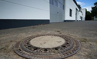 Die Stadt Gütersloh lässt die Probleme im Industriegebiet Nord untersuchen, hat unter anderem einen Experten aus Schwerin mit Ursachenforschung beauftragt. - Andreas Frücht Die Stadt Gütersloh lässt die Probleme im Industriegebiet Nord untersuchen, hat unter anderem einen Experten aus Schwerin mit Ursachenforschung beauftragt. - Andreas Frücht