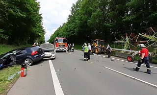 Bei einem Unfall auf der Ostwestfalenstraße sind am Freitagmittag fünf Personen verletzt worden. - Freitag Medien Gruppe Bei einem Unfall auf der Ostwestfalenstraße sind am Freitagmittag fünf Personen verletzt worden. - Freitag Medien Gruppe