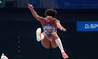 Malaika Mihambo holte sich beim Leichtathletik-Meeting in Düsseldorf den Sieg. - Bernd Thissen/dpa Malaika Mihambo holte sich beim Leichtathletik-Meeting in Düsseldorf den Sieg. - Bernd Thissen/dpa