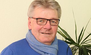 Gemeinsam mit seinem Team organisiert Walter Knörrich den Nikolausmarkt. - Knut Dinter Gemeinsam mit seinem Team organisiert Walter Knörrich den Nikolausmarkt. - Knut Dinter