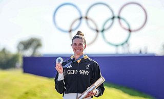 Golferin Esther Henseleit gewann bei den Olympischen Spielen in Paris überraschend die Silbermedaille. - Jan Woitas/dpa Golferin Esther Henseleit gewann bei den Olympischen Spielen in Paris überraschend die Silbermedaille. - Jan Woitas/dpa