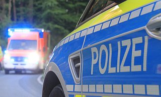 Beim Unfall auf der B83 bei Beverungen wurden drei Menschen verletzt. - Symbolbild/David Schellenberg Beim Unfall auf der B83 bei Beverungen wurden drei Menschen verletzt. - Symbolbild/David Schellenberg