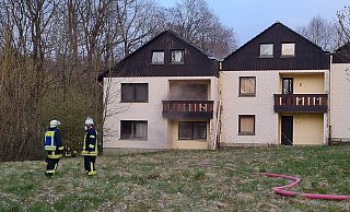 In dem leerstehenden Hotel war es zu einem Brand gekommen. - Feuerwehr Bad Wünnenberg In dem leerstehenden Hotel war es zu einem Brand gekommen. - Feuerwehr Bad Wünnenberg
