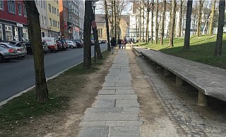 Im Umfeld der Tüte am Bielefelder Bahnhof hat die Polizei einen Dealer "überreden" können, seine Drogen freiwillig rauszurücken. - NW Im Umfeld der Tüte am Bielefelder Bahnhof hat die Polizei einen Dealer "überreden" können, seine Drogen freiwillig rauszurücken. - NW