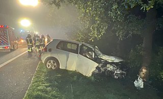 Der VW des 24-Jährigen erlitt bei der Kollision Totalschaden und musste abgeschleppt werden. - Thorsten Heß Der VW des 24-Jährigen erlitt bei der Kollision Totalschaden und musste abgeschleppt werden. - Thorsten Heß