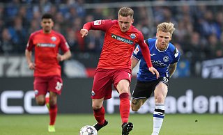 Marlon Ritter, der hier in der Zweitliga-Saison 2018/19 gegen Arminia Bielefeld am Ball ist, steht vor einem Wechsel zum Drittligisten 1. FC Kaiserslautern. - picture alliance Marlon Ritter, der hier in der Zweitliga-Saison 2018/19 gegen Arminia Bielefeld am Ball ist, steht vor einem Wechsel zum Drittligisten 1. FC Kaiserslautern. - picture alliance