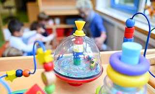 Aufgrund hoher Zuwanderungsraten infolge diverser Fluchtbewegungen sind nicht nur in Bünde zusätzliche Kita-Kapazitäten geschaffen worden. - dpa Aufgrund hoher Zuwanderungsraten infolge diverser Fluchtbewegungen sind nicht nur in Bünde zusätzliche Kita-Kapazitäten geschaffen worden. - dpa