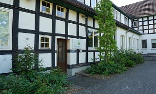 Schließt ihre Türen: Die Kita Buchenhof auf dem Gelände der Evangelischen Jugendhilfe Schweicheln. - Yvonne Gottschlich Schließt ihre Türen: Die Kita Buchenhof auf dem Gelände der Evangelischen Jugendhilfe Schweicheln. - Yvonne Gottschlich