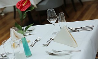 Wird das Essengehen in Höxter künfitg günstiger? Gastronomen im Kreis Höxter haben dazu eine differenzierte Meinung. - dpa Wird das Essengehen in Höxter künfitg günstiger? Gastronomen im Kreis Höxter haben dazu eine differenzierte Meinung. - dpa