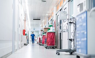 Die Krankenhäuser in NRW haben jetzt Fördermittel in Höhe von knapp sieben Milliarden Euro für die Klinikreform beantragt. - dpa Die Krankenhäuser in NRW haben jetzt Fördermittel in Höhe von knapp sieben Milliarden Euro für die Klinikreform beantragt. - dpa