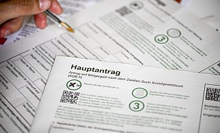 Das Jobcenter des Kreises Minden-Lübbecke ist zum Beispiel für alle Fragen rund ums Bürgergeld zuständig. Die Fallzahlen sind hoch, die Arbeitsbelastung der Mitarbeiter ebenfalls. Symbolfoto: - dpa Das Jobcenter des Kreises Minden-Lübbecke ist zum Beispiel für alle Fragen rund ums Bürgergeld zuständig. Die Fallzahlen sind hoch, die Arbeitsbelastung der Mitarbeiter ebenfalls. Symbolfoto: - dpa