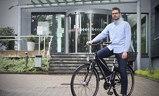 Mats Ottemeier ist seit Dezember 2022 als Mobilitätsmanager bei der Stadt Löhne tätig. - Felix Eisele Mats Ottemeier ist seit Dezember 2022 als Mobilitätsmanager bei der Stadt Löhne tätig. - Felix Eisele
