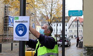Die Maskenpflicht in NRW könnte künftig bei Großveranstaltungen im Freien fallen. - Michael Kiel-Steinkamp Die Maskenpflicht in NRW könnte künftig bei Großveranstaltungen im Freien fallen. - Michael Kiel-Steinkamp