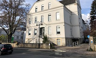 Das Marienheim an der Paderborner Straße mitten in Salzkotten soll ab Januar nicht mehr als Senioreneinrichtung dienen. - Reinhard Peters Das Marienheim an der Paderborner Straße mitten in Salzkotten soll ab Januar nicht mehr als Senioreneinrichtung dienen. - Reinhard Peters