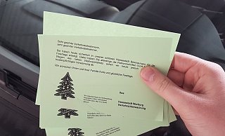 Anstelle eines Knöllchens gibt’s in Warburg ein Adventsgedicht. - Stadt Warburg Anstelle eines Knöllchens gibt’s in Warburg ein Adventsgedicht. - Stadt Warburg