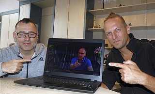 Frank Brune (r.) und Dominik Klima haben das Video produziert, in dem unter anderem Stefan Kiffmeyer Werbung fürs Wählen gehen macht. - Burkhard Hoeltzenbein Frank Brune (r.) und Dominik Klima haben das Video produziert, in dem unter anderem Stefan Kiffmeyer Werbung fürs Wählen gehen macht. - Burkhard Hoeltzenbein