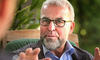 "Henning Schulz hat in den fünf Jahren als Bürgermeister in der Verwaltung unglaublich viel gearbeitet und viel für die Stadt erreicht", sagt CDU-Fraktionschef Heiner Kollmeyer im Interview. - Andreas Frücht "Henning Schulz hat in den fünf Jahren als Bürgermeister in der Verwaltung unglaublich viel gearbeitet und viel für die Stadt erreicht", sagt CDU-Fraktionschef Heiner Kollmeyer im Interview. - Andreas Frücht