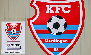 Der KFC Uerdingen stellt den Spielbetrieb in der Regionalliga sofort ein. - Christoph Reichwein/dpa Der KFC Uerdingen stellt den Spielbetrieb in der Regionalliga sofort ein. - Christoph Reichwein/dpa