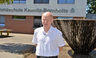 Otfried Morck hat in seiner Zeit als Schulleiter, insbesondere durch seine unkonventionelle Art, Dinge anzugehen, im Grundschulverbund viel erreicht. Jetzt freut sich der 66-Jährige auf den Ruhestand und Radtouren. - Karin Prignitz Otfried Morck hat in seiner Zeit als Schulleiter, insbesondere durch seine unkonventionelle Art, Dinge anzugehen, im Grundschulverbund viel erreicht. Jetzt freut sich der 66-Jährige auf den Ruhestand und Radtouren. - Karin Prignitz
