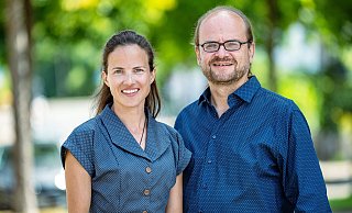 Salina Sahrhage und Stefan Schraub sind die beiden Spitzenkandidaten der Partei Volt, die erstmals zur Kommunalwahl antritt. - Barbara Franke Salina Sahrhage und Stefan Schraub sind die beiden Spitzenkandidaten der Partei Volt, die erstmals zur Kommunalwahl antritt. - Barbara Franke