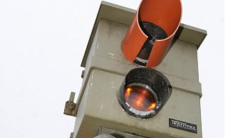 Trotz Geschwindigkeitsmessungen vor und hinter der Barre Brauerei, kommt es auf der B 239 bei Lübbecke zu Unfällen. - NW Trotz Geschwindigkeitsmessungen vor und hinter der Barre Brauerei, kommt es auf der B 239 bei Lübbecke zu Unfällen. - NW