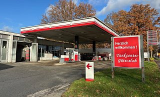 Das Tankcenter Gütersloh befindet sich an der B61, kurz hinter der Einmündung zum Postdamm und nahe der Ortsgrenze. - Christian Bröder Das Tankcenter Gütersloh befindet sich an der B61, kurz hinter der Einmündung zum Postdamm und nahe der Ortsgrenze. - Christian Bröder