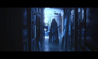 Nur ein mysteriöser Schatten – oder doch mehr? Das Horrorspiel "Luto" offenbart in unserem Test Licht und Schatten. - Broken Bird Games Nur ein mysteriöser Schatten – oder doch mehr? Das Horrorspiel "Luto" offenbart in unserem Test Licht und Schatten. - Broken Bird Games
