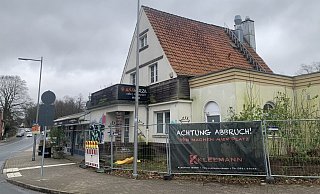 Achtung, Abbruch: Das gilt für die seit sechs Jahren leerstehende, ehemalige Bielefelder Gaststätte Anavarza. - Ivonne Michel Achtung, Abbruch: Das gilt für die seit sechs Jahren leerstehende, ehemalige Bielefelder Gaststätte Anavarza. - Ivonne Michel