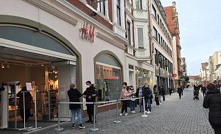 In Bielefeld ist jetzt Shoppen ohne Termin möglich. - Ivonne Michel In Bielefeld ist jetzt Shoppen ohne Termin möglich. - Ivonne Michel