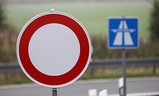 Am Wochenende wird sowohl der Werserauentunnel wie auch der Zubringer im Autobahnkreuz Bad Oeynhausen gesperrt. - picture alliance / Bernd Wüstnec Am Wochenende wird sowohl der Werserauentunnel wie auch der Zubringer im Autobahnkreuz Bad Oeynhausen gesperrt. - picture alliance / Bernd Wüstnec