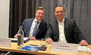 Höxters CDU-Stadtverbandschef Daniel Razat (r.) und CDU-Bürgermeisterkandidat Fabian Thomas. - CDU/Privat Höxters CDU-Stadtverbandschef Daniel Razat (r.) und CDU-Bürgermeisterkandidat Fabian Thomas. - CDU/Privat