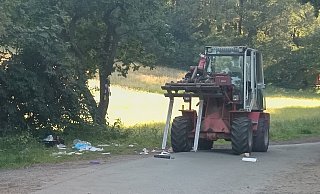 Ein fünfjähriges Mädchen wurde beim "Wald Healing Festival" in Stemwede von einem Radlader erfasst. Archivfoto: - Kerstin Tirre Ein fünfjähriges Mädchen wurde beim "Wald Healing Festival" in Stemwede von einem Radlader erfasst. Archivfoto: - Kerstin Tirre