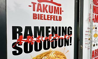 Warten auf "Takumi Ramen" in der Wilhelmstraße: das japanische Restaurant im Erdgeschoss der Wissenswerkstadt. - Stefan Becker Warten auf "Takumi Ramen" in der Wilhelmstraße: das japanische Restaurant im Erdgeschoss der Wissenswerkstadt. - Stefan Becker