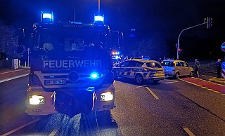 Die Straße musste gesperrt werden. - Feuerwehr Herford Die Straße musste gesperrt werden. - Feuerwehr Herford