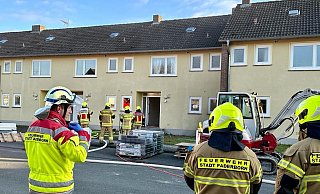 Die Paderborner Feuerwehr ist mit zahlreichen Kräften im Einsatz. - Ralph Meyer Die Paderborner Feuerwehr ist mit zahlreichen Kräften im Einsatz. - Ralph Meyer