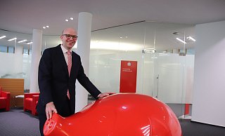 Matthias Paschke ist neues Vorstandsmitglied der Sparkasse Bad Oeynhausen-Porta Westfalica. - Heidi Froreich Matthias Paschke ist neues Vorstandsmitglied der Sparkasse Bad Oeynhausen-Porta Westfalica. - Heidi Froreich