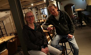 Die beiden Erzengel-Betreiber Petra und Carsten Brüseke freuen sich auf den Start. - Holger Kosbab Die beiden Erzengel-Betreiber Petra und Carsten Brüseke freuen sich auf den Start. - Holger Kosbab