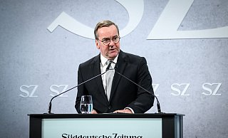Verteidigungsminister Boris Pistorius glaubt nicht mehr an eine Umsetzung seiner Wehrpflicht-Pläne vor einer Neuwahl. - Bernd von Jutrczenka/dpa Verteidigungsminister Boris Pistorius glaubt nicht mehr an eine Umsetzung seiner Wehrpflicht-Pläne vor einer Neuwahl. - Bernd von Jutrczenka/dpa