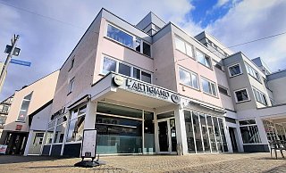 Das L'Artigiano in Höxter schließt - Vermieter Clemens Brinkmann sucht nun neue Pächter für die "einzigartige Gastro-Location in 1A-Lage". - David Schellenberg Das L'Artigiano in Höxter schließt - Vermieter Clemens Brinkmann sucht nun neue Pächter für die "einzigartige Gastro-Location in 1A-Lage". - David Schellenberg