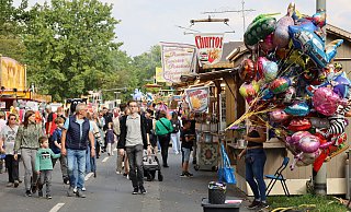 Am Wochenende ist wieder Hövelmarkt in Hövelhof. - Regina Brucksch/Archivbild Am Wochenende ist wieder Hövelmarkt in Hövelhof. - Regina Brucksch/Archivbild