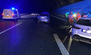Die A30 musste für mehrere Stunden gesperrt werden. - Feuerwehr und Rettungsdienst Bad Oeynhausen Die A30 musste für mehrere Stunden gesperrt werden. - Feuerwehr und Rettungsdienst Bad Oeynhausen