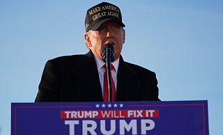 Trump zeichnet ein düsteres Bild der USA. (Archivbild) - Evan Vucci/AP Trump zeichnet ein düsteres Bild der USA. (Archivbild) - Evan Vucci/AP