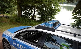 Der Tote wurde von einem Spaziergänger im Unterholz am Habichtsee entdeckt. - Marc Köppelmann (Archivbild) Der Tote wurde von einem Spaziergänger im Unterholz am Habichtsee entdeckt. - Marc Köppelmann (Archivbild)